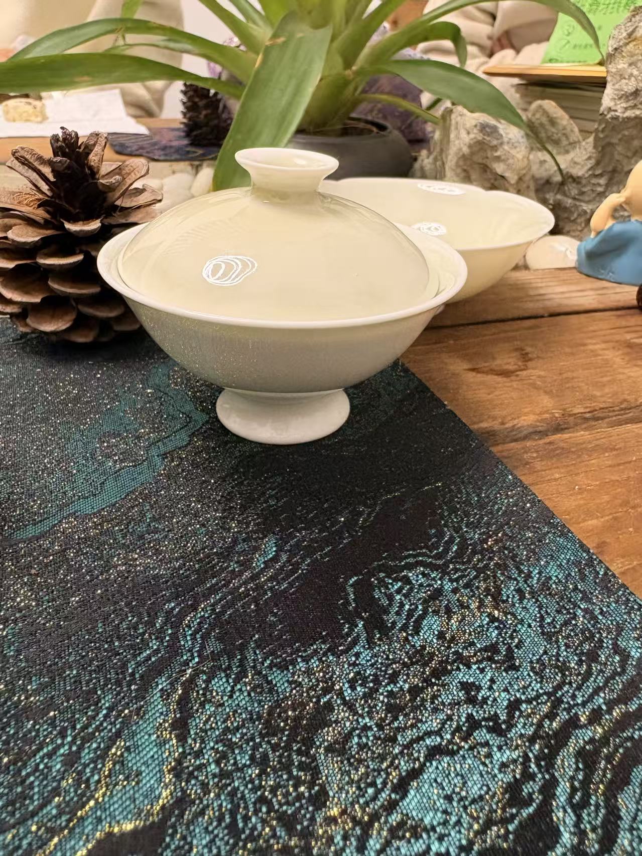 Master 徐启旺 Xu qi wang two piece gaiwan. Wood fired White ceramic
